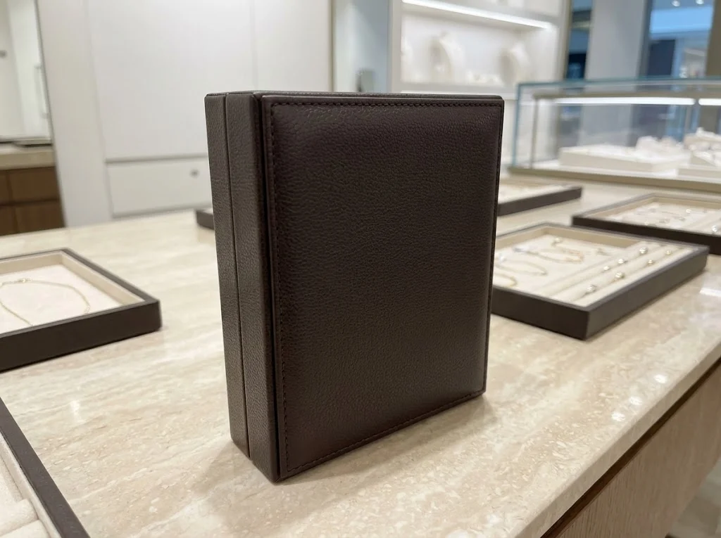 Retail Chain Store Jewelry Packaging